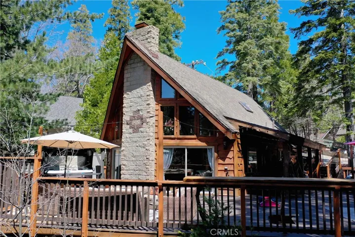 173 Hillcrest Court, Lake Arrowhead, California 92352