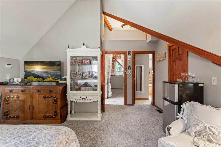 173 Hillcrest Court, Lake Arrowhead, California 92352