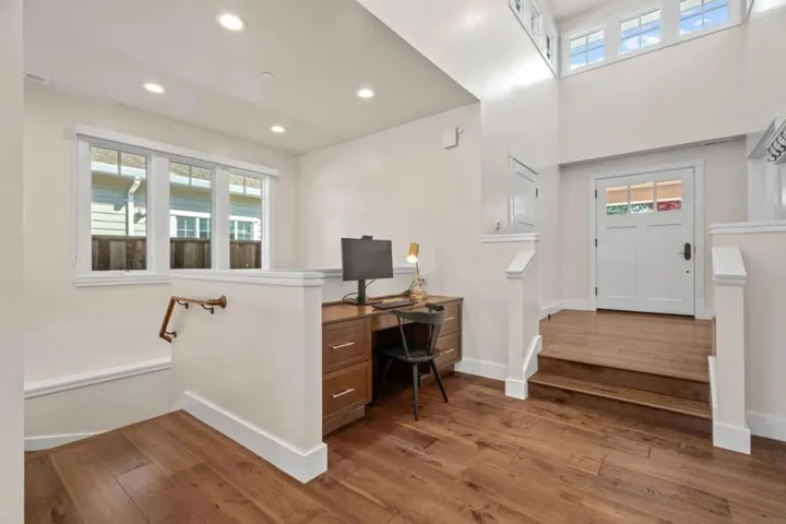 943 Loraine Avenue, Los Altos, California 94024