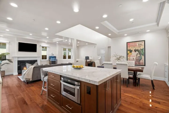 943 Loraine Avenue, Los Altos, California 94024