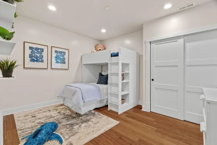 943 Loraine Avenue, Los Altos, California 94024