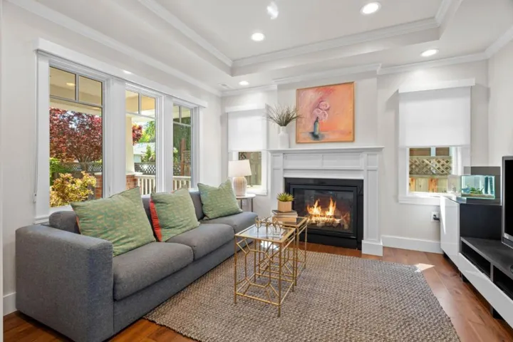 943 Loraine Avenue, Los Altos, California 94024