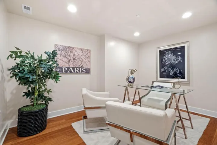 943 Loraine Avenue, Los Altos, California 94024