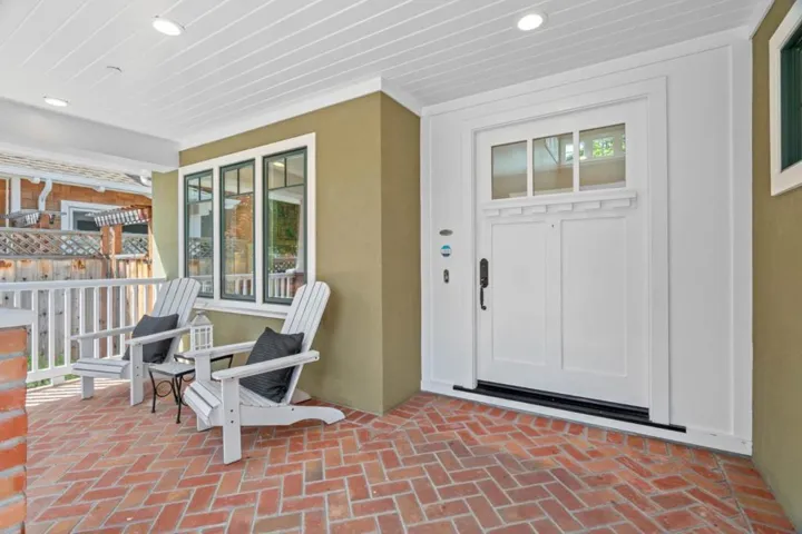 943 Loraine Avenue, Los Altos, California 94024
