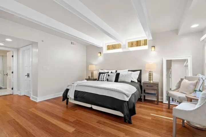 943 Loraine Avenue, Los Altos, California 94024