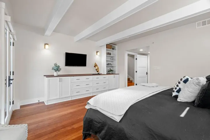 943 Loraine Avenue, Los Altos, California 94024