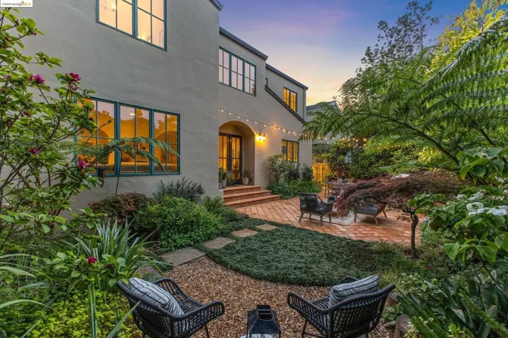 32 Neva Court, Oakland, California 94611