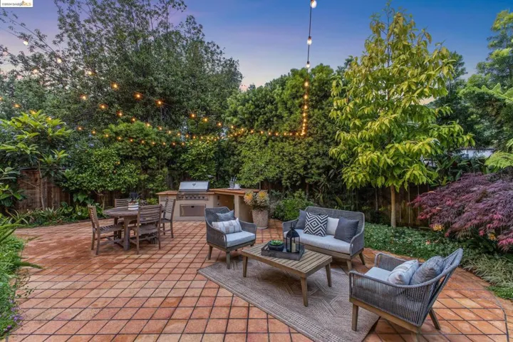 32 Neva Court, Oakland, California 94611