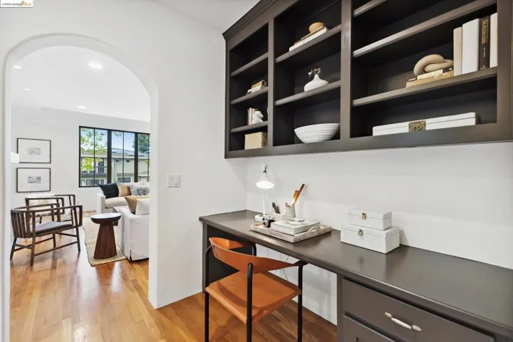 32 Neva Court, Oakland, California 94611