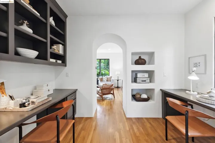 32 Neva Court, Oakland, California 94611