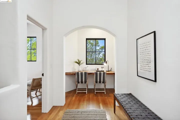 32 Neva Court, Oakland, California 94611