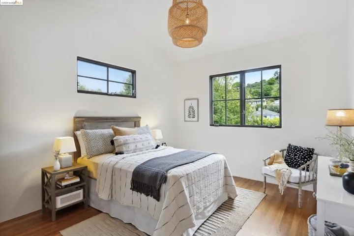 32 Neva Court, Oakland, California 94611