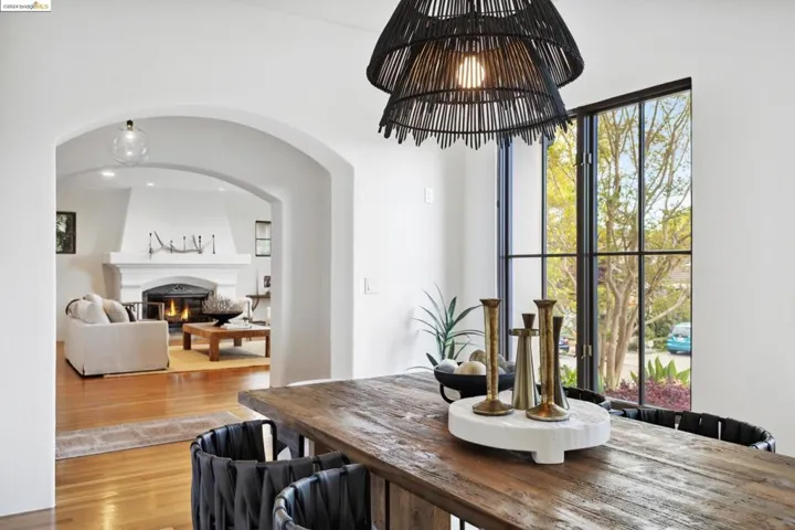 32 Neva Court, Oakland, California 94611