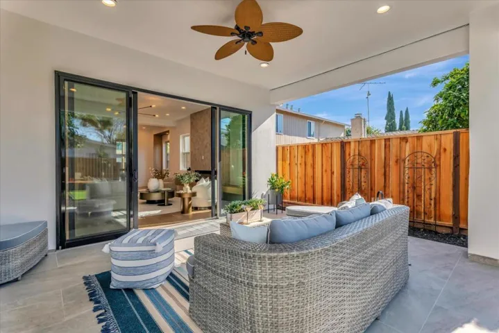 18890888 Pendergast Avenue, Cupertino, California 95014