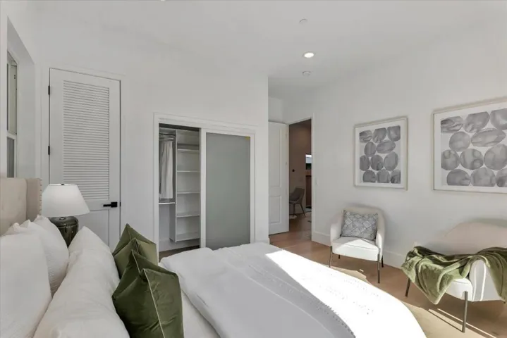 18890888 Pendergast Avenue, Cupertino, California 95014