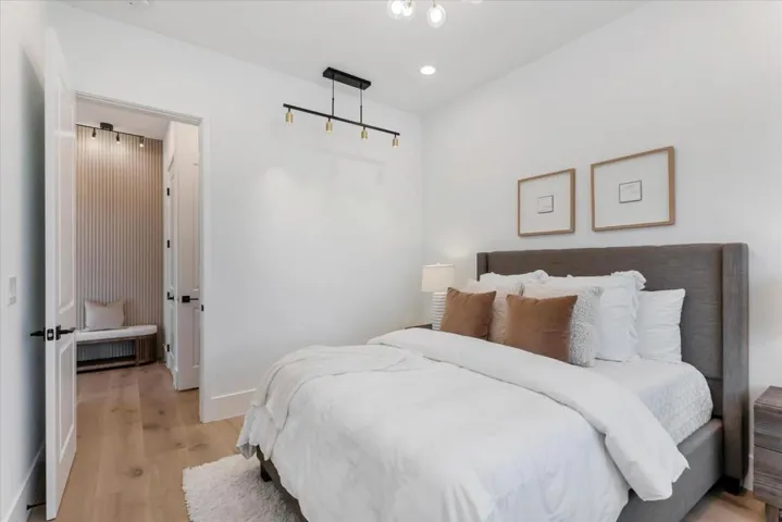 18890888 Pendergast Avenue, Cupertino, California 95014