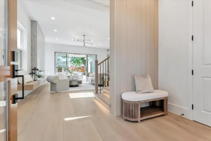 18890888 Pendergast Avenue, Cupertino, California 95014