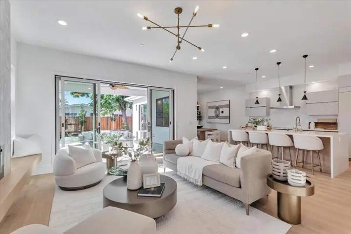 18890888 Pendergast Avenue, Cupertino, California 95014