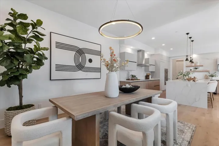 18890888 Pendergast Avenue, Cupertino, California 95014