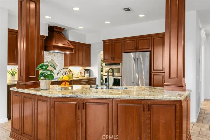 19 Southern Hills Drive, Aliso Viejo, California 92656