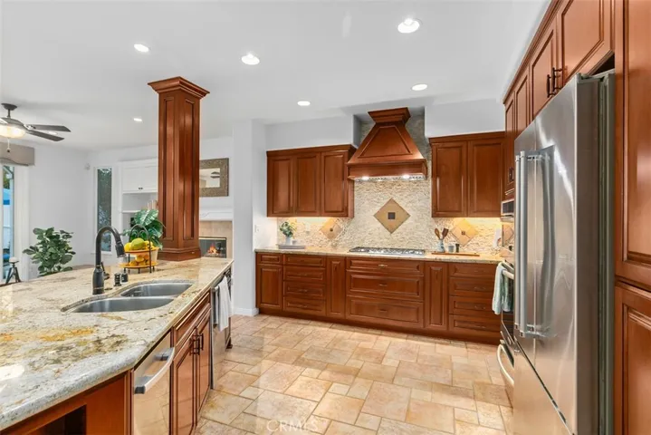 19 Southern Hills Drive, Aliso Viejo, California 92656