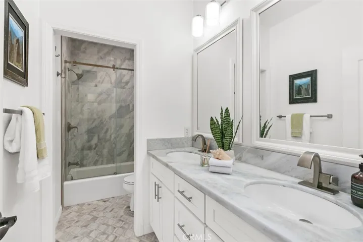 Remodeled Upstairs Bath with Double Sinks