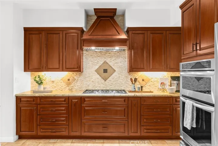 19 Southern Hills Drive, Aliso Viejo, California 92656