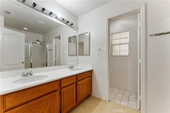 Second full bathroom upstairs