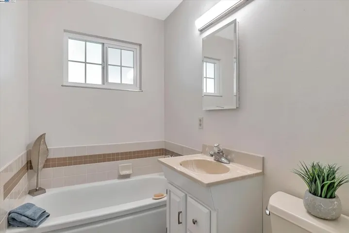 1044 Redondo Way, Livermore, California 94550