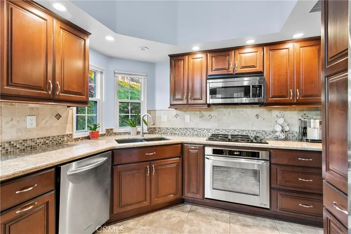 6118 E Garnet Circle, Anaheim Hills, California 92807