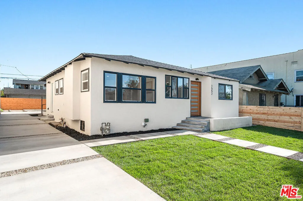 1552 W Vernon Avenue, Los Angeles, California 90062 home-pic-0