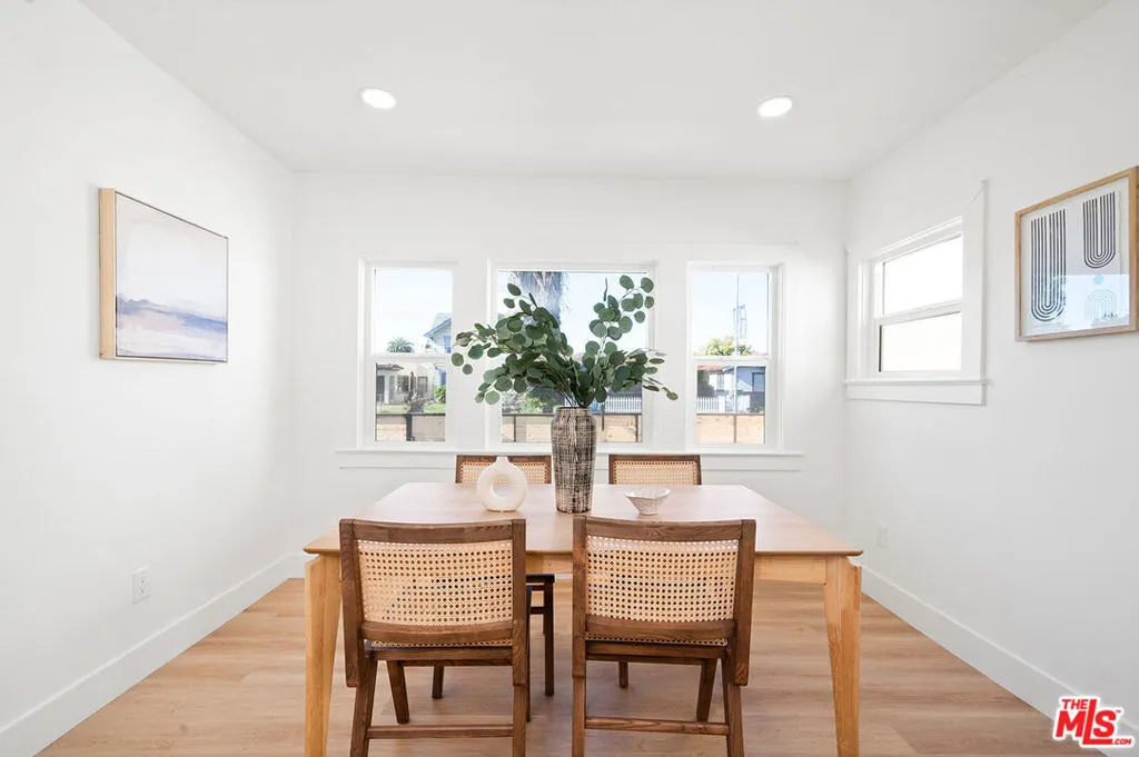 1552 W Vernon Avenue, Los Angeles, California 90062 home-pic-14
