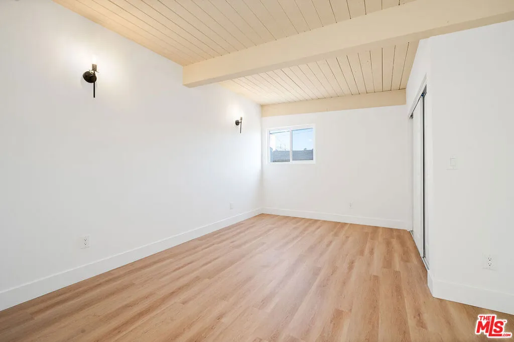 1552 W Vernon Avenue, Los Angeles, California 90062 home-pic-29