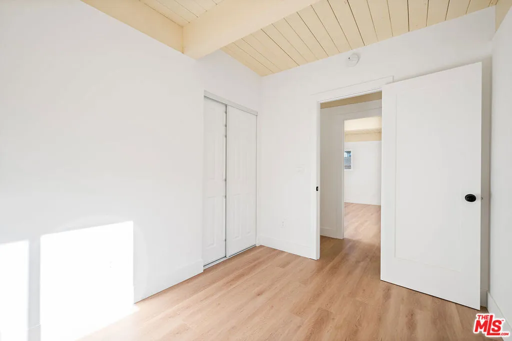 1552 W Vernon Avenue, Los Angeles, California 90062 home-pic-34