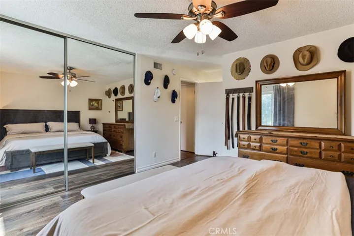 15425 Sherman Way 237, Van Nuys, California 91406