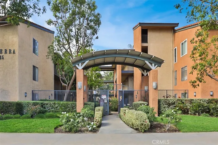 15425 Sherman Way 237, Van Nuys, California 91406