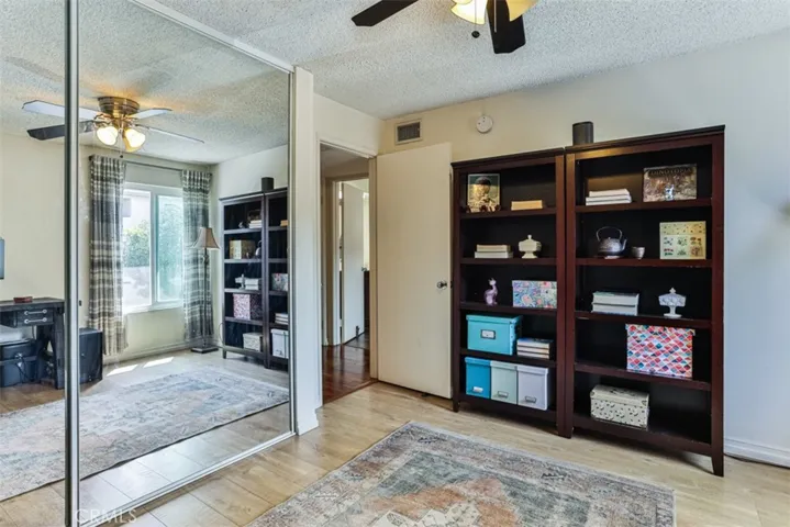 15425 Sherman Way 237, Van Nuys, California 91406