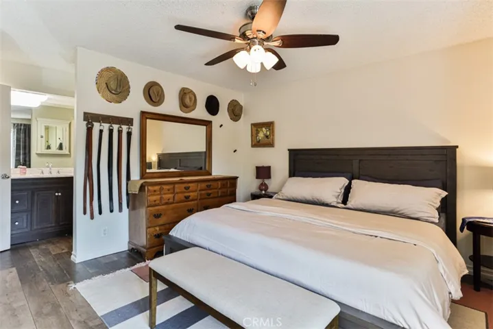 15425 Sherman Way 237, Van Nuys, California 91406