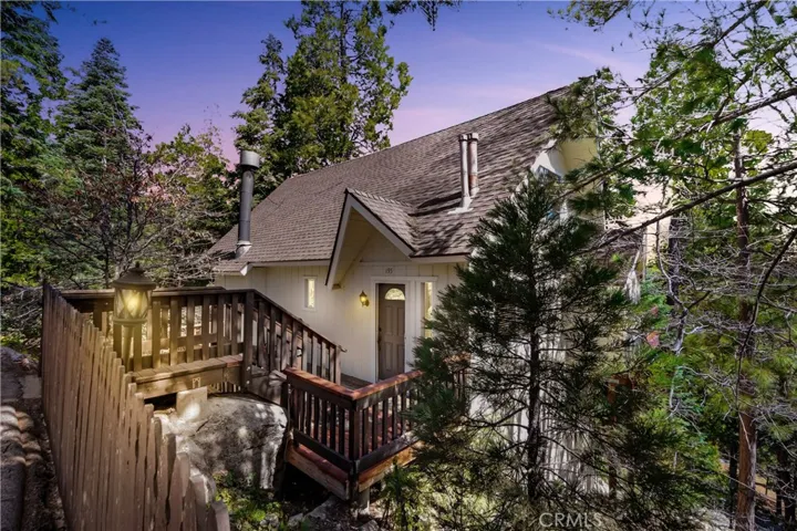 195 Birchwood Drive, Lake Arrowhead, California 92352