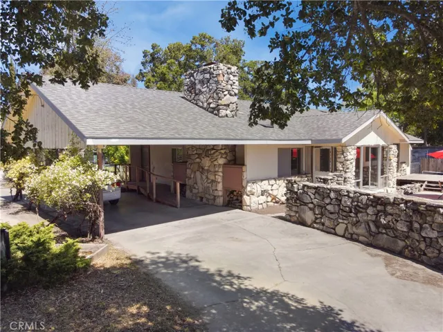 8965 San Gabriel Road, Atascadero, California 93422