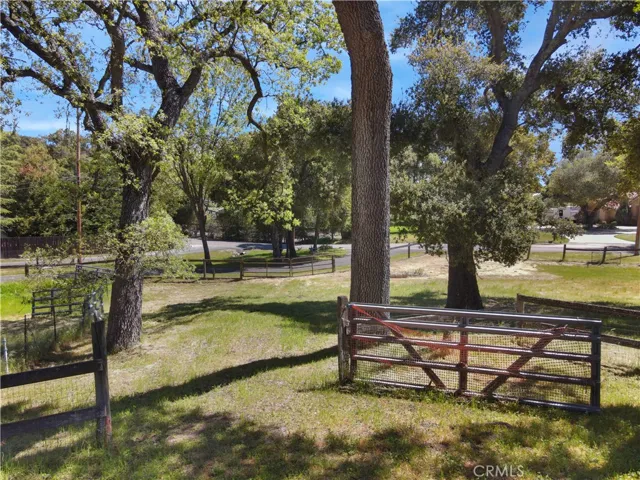 8965 San Gabriel Road, Atascadero, California 93422