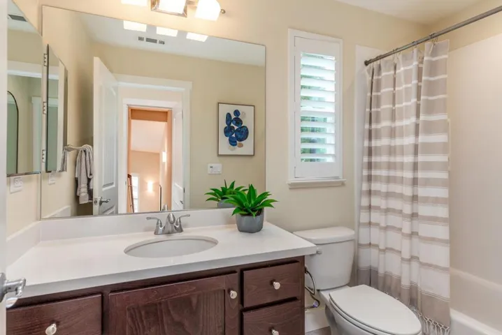 1950 San Luis Avenue, Mountain View, California 94043
