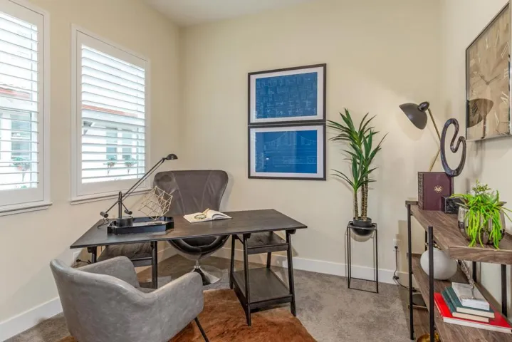 1950 San Luis Avenue, Mountain View, California 94043