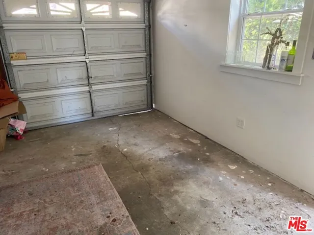 Garage storage space
