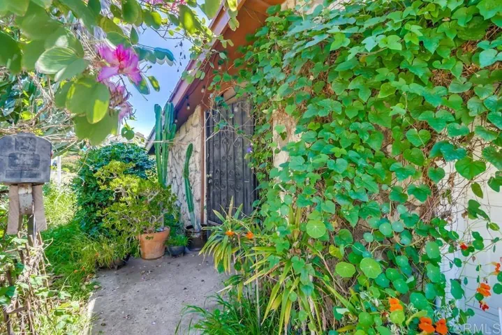 4325 Darwin Way, San Diego, California 92154