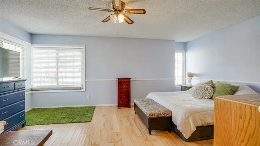 13970 Olive Grove Lane, Sylmar, California 91342