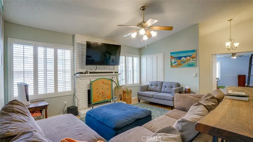 13970 Olive Grove Lane, Sylmar, California 91342