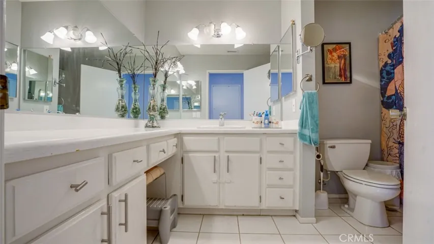 13970 Olive Grove Lane, Sylmar, California 91342