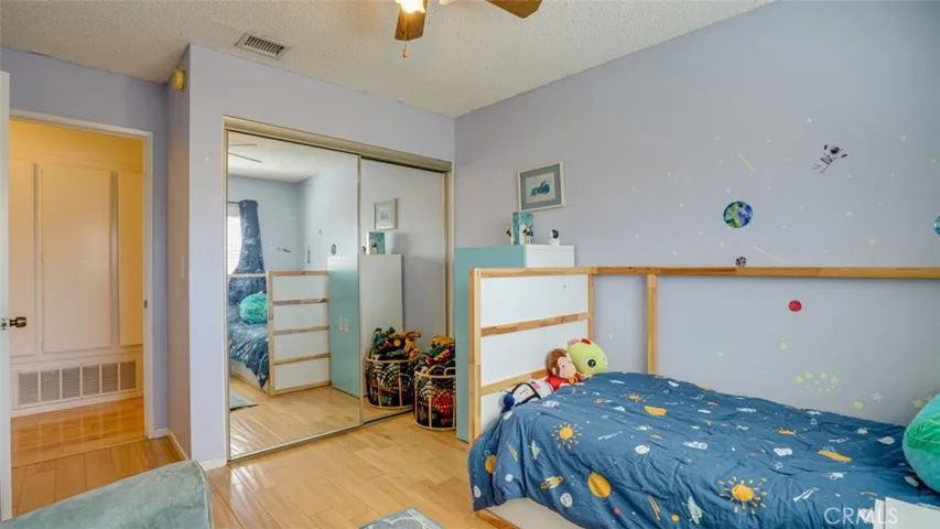 13970 Olive Grove Lane, Sylmar, California 91342