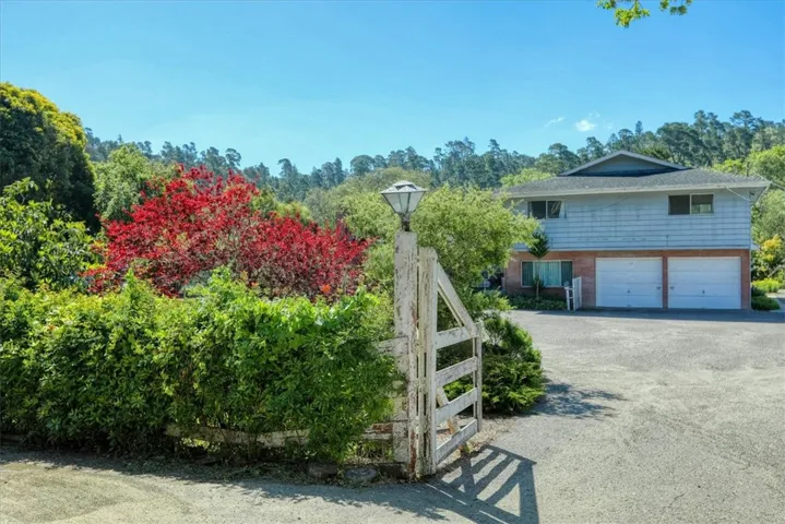 1550 Main Street, Cambria, California 93428